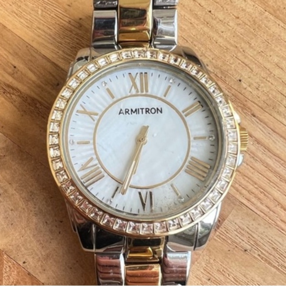 Armitron ladies two tone dress watch NEW BATTERY
